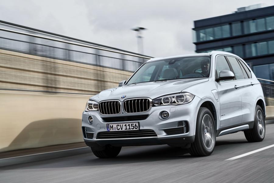  BMW X5 xDrive40e 2015 года  (фото 9 из 61)